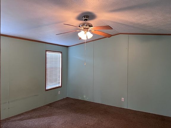 3rd image of 8 Mallard Dr