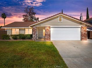 8774 Sandhill Dr, Riverside, CA 92508
