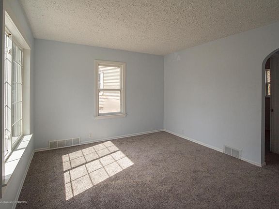 2nd image of 719 Glendale Ave