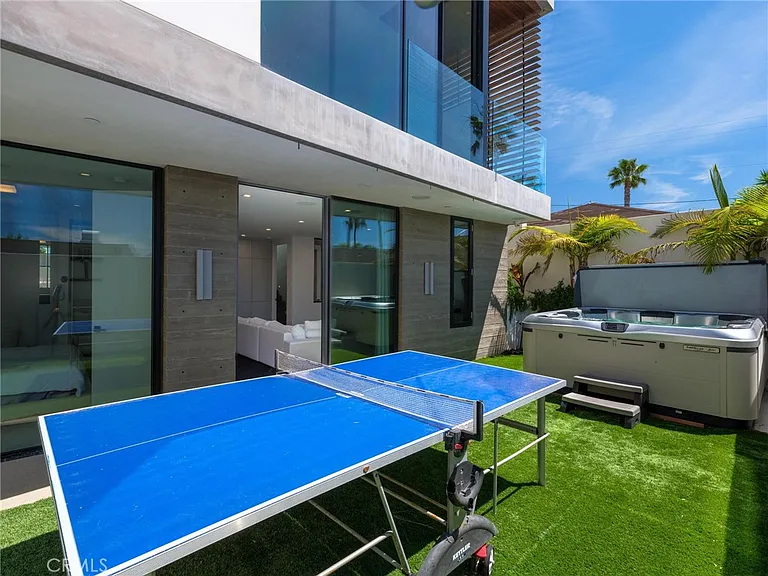 703 N Lucia Ave — Photo 8