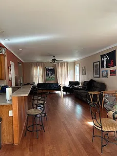 150 Betsy Ln — Photo 6