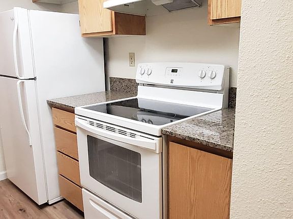 5th image of 14615 Ne 32nd St #D-305