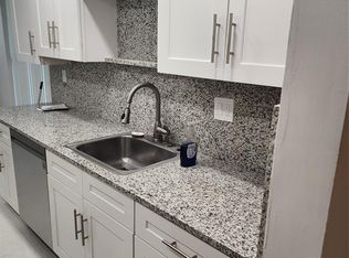 5609 NW 18th St, Fort Lauderdale, FL 33313