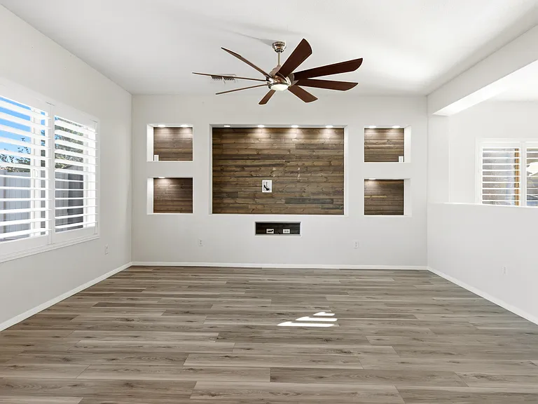 33915 S Colony Dr — Photo 8