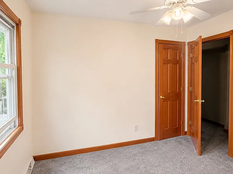 124 Kelvin Ave #2 — Photo 22