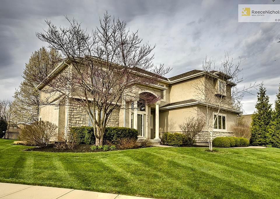 Beautiful 4 bedroom two story on large corner lot!