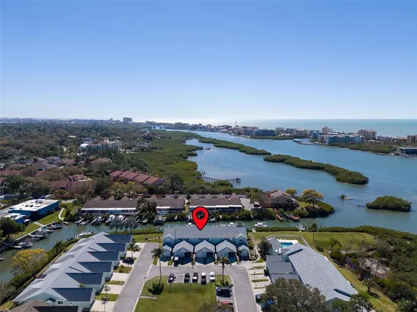9416 Tara Cay Ct #18, Seminole, FL 33776