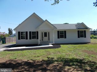 946 Maple Ave, Croydon, PA 19021