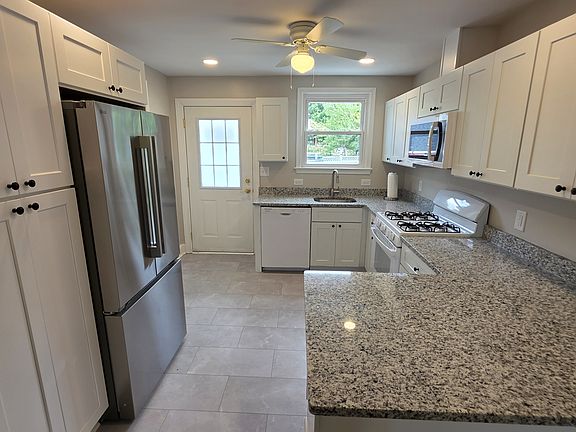 5th image of 205 S Hammonds Ferry Rd APT 1
