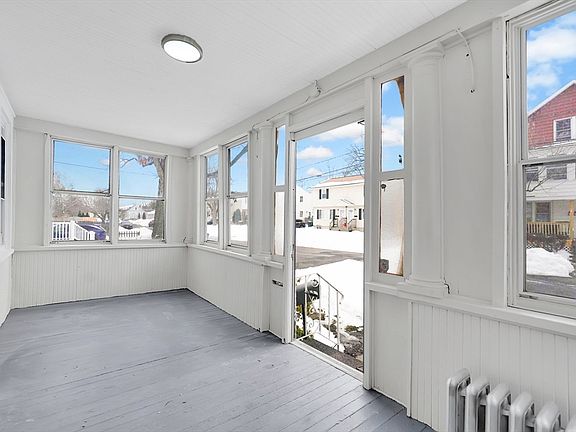 5th image of 27 Parallel St