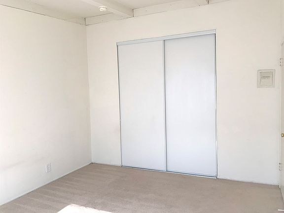 5th image of 1809 Bradford Way APT D