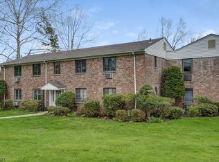 109D Troy Dr BUILDING 15-D, Springfield, NJ 07081