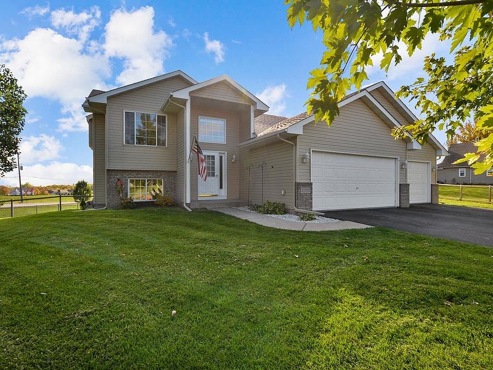1st image of 21555 Ash Ct