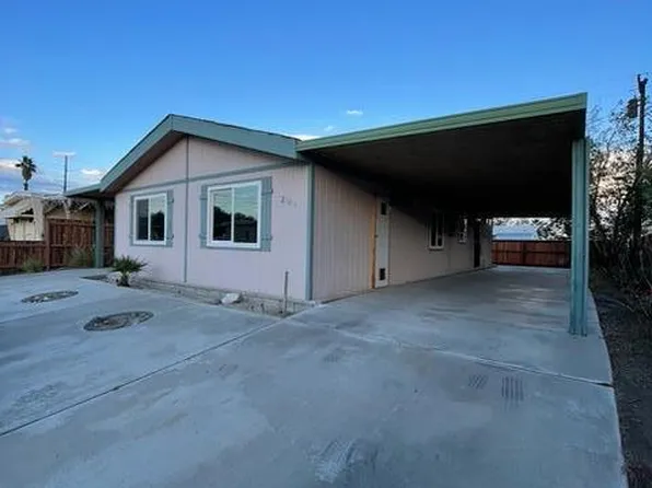 32142 Wells Fargo Rd, Thousand Palms, CA 92276