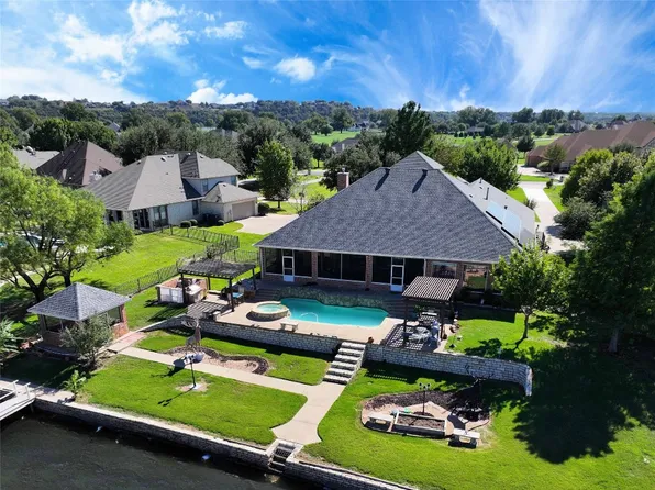 1106 W Baja Ct, Granbury, TX 76048