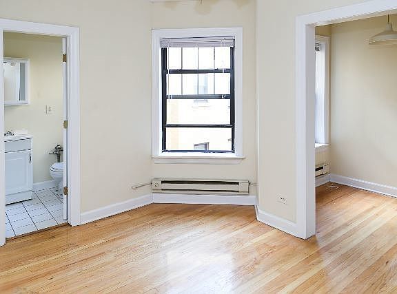5th image of 429.5 W Belden Ave #D102b