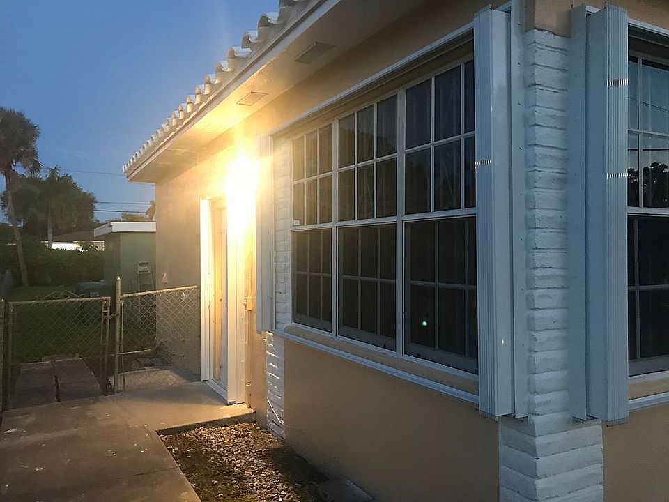 1st image of 14327 Garden Dr