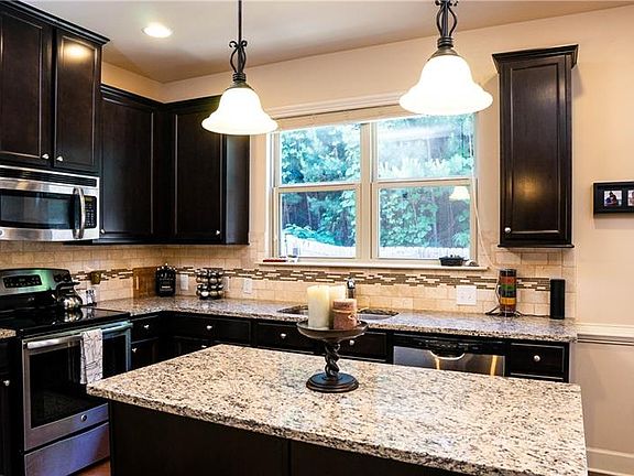 5th image of 2428 Whiteoak Run SE #20