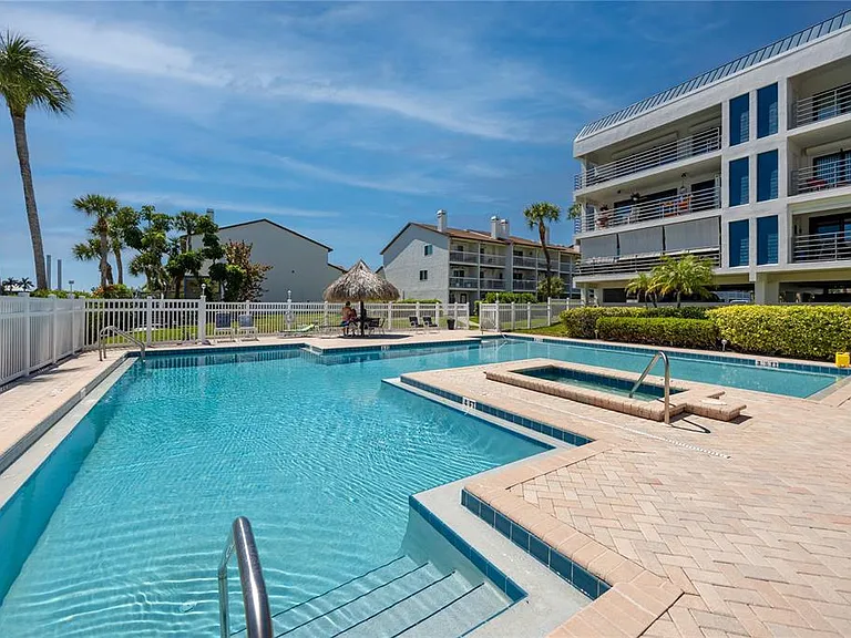 363 Pinellas Bayway S #48 — Photo 36