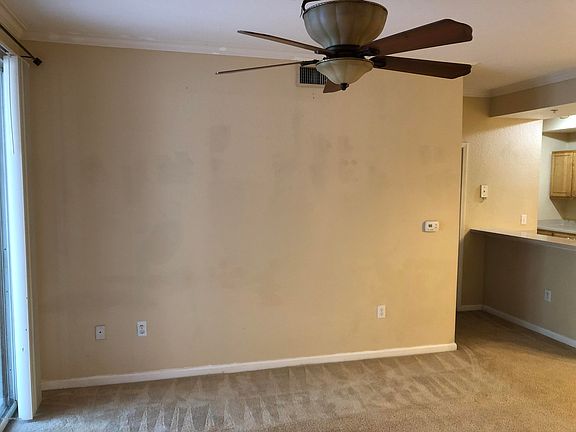 5th image of 10075 N Gate Pkwy #103