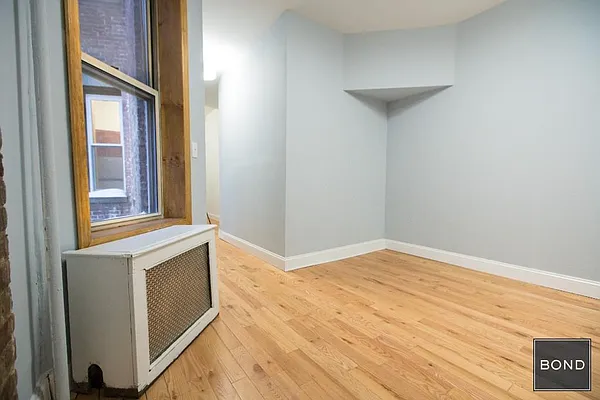 Rented by Bond New York | media 24