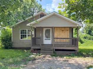 530 Azalea Ln, West Blocton, AL 35184