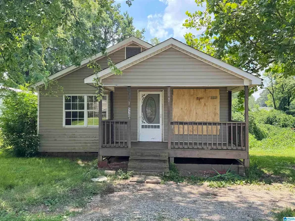 530 Azalea Ln, West Blocton, AL 35184