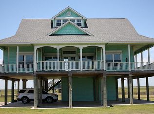 4729 Bluewater Dr, Freeport, TX 77541