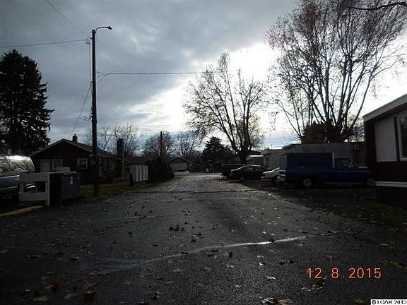 3rd image of 631 Preston Ave Trailer 3
