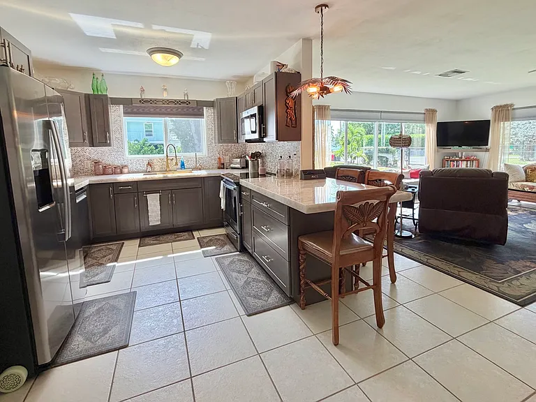 149 N Bay Harbor Dr — Photo 25