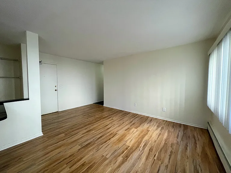 1415 5th St SE #10 — Photo 7