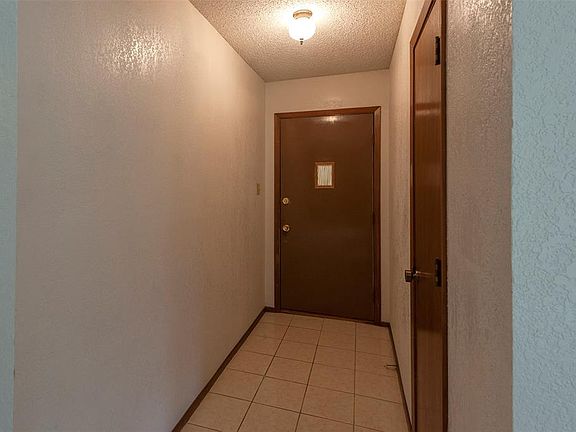 3rd image of 309 Grand Meadow Dr