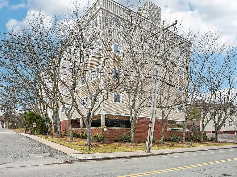 35 Desmoines Rd #209 — Photo 20