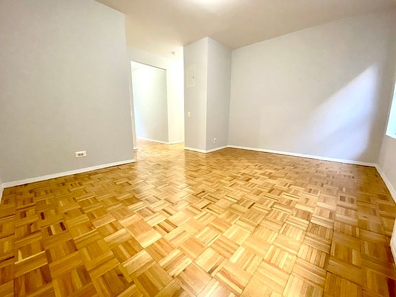 2nd image of 523 E 78th St APT 4E