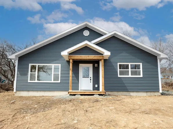 73 Regent St, North Sydney, NS B2A 2G3