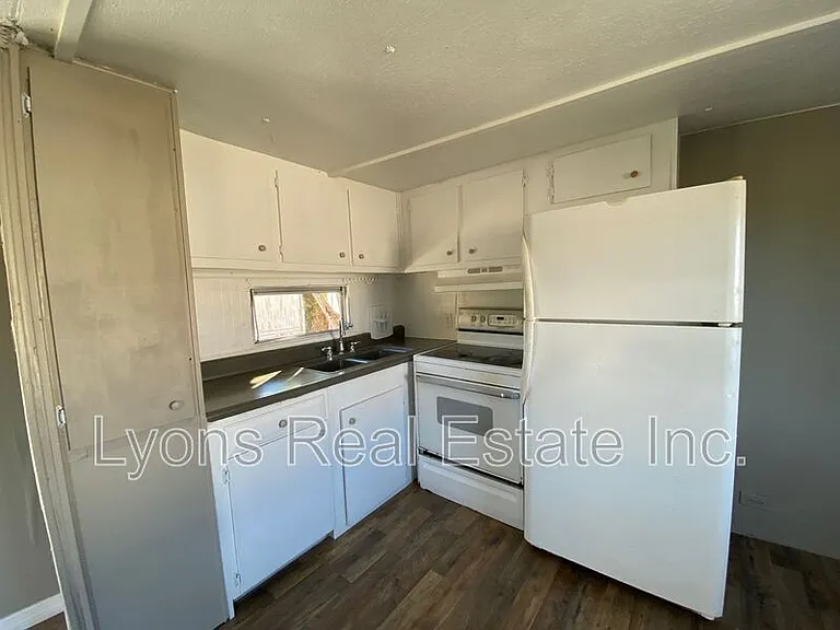 4900 Tice St #5 — Photo 17