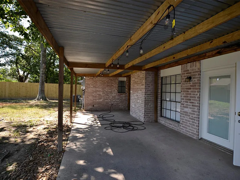 18507 Wood Glen Ln — Photo 4