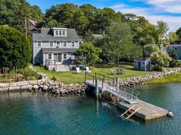 420 Washington St, Gloucester, MA 01930