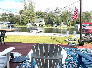 12580 N Rainey Rd W, Syracuse, IN 46567