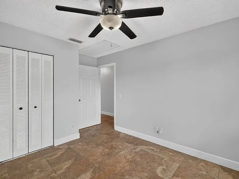 12310 Tavares Ridge Ct — Photo 16