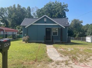 1304 Hawthorne St, Kannapolis, NC 28083
