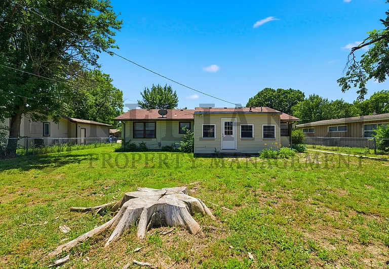 2425 N Marigold Ln — Photo 8