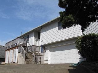 1835 NW 50th St, Lincoln City, OR 97367