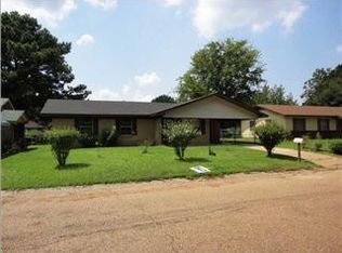 3868 John F Kennedy Blvd, Jackson, MS 39213