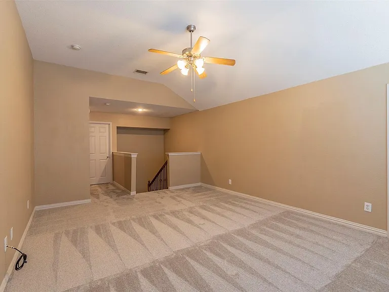 2017 Lake Highlands Dr — Photo 32
