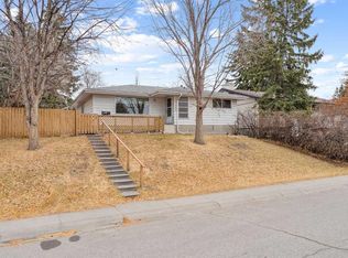 3248 SW Bearspaw Dr NW, Calgary, AB T2L 1T3
