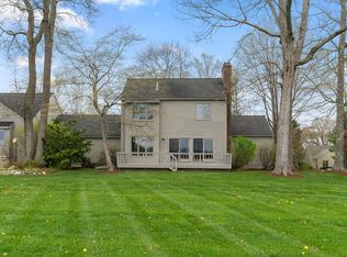 17 Lookout Farm Rd, Natick, MA 01760