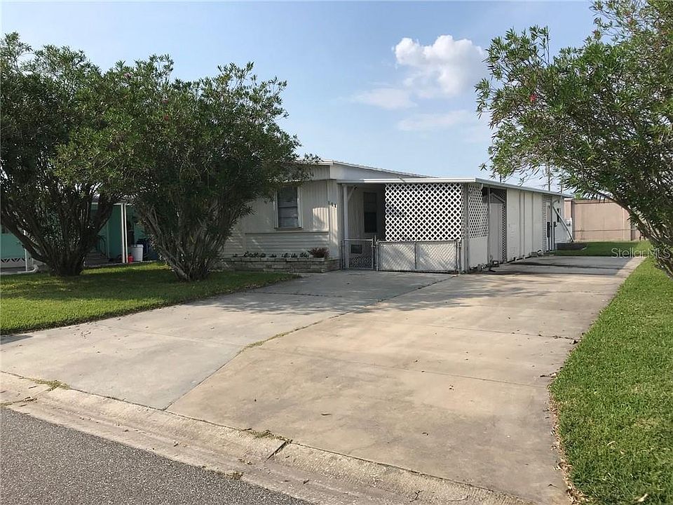 1st image of 111 50th Avenue Dr E