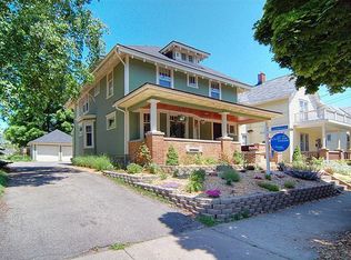 537 Crescent St NE, Grand Rapids, MI 49503
