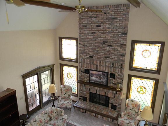 3rd image of 1005 Cedar Dr